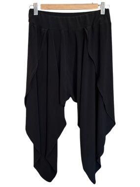 Size M Los Banditos Black Rayon Lightweight Cropped Tulip Coverup Pant